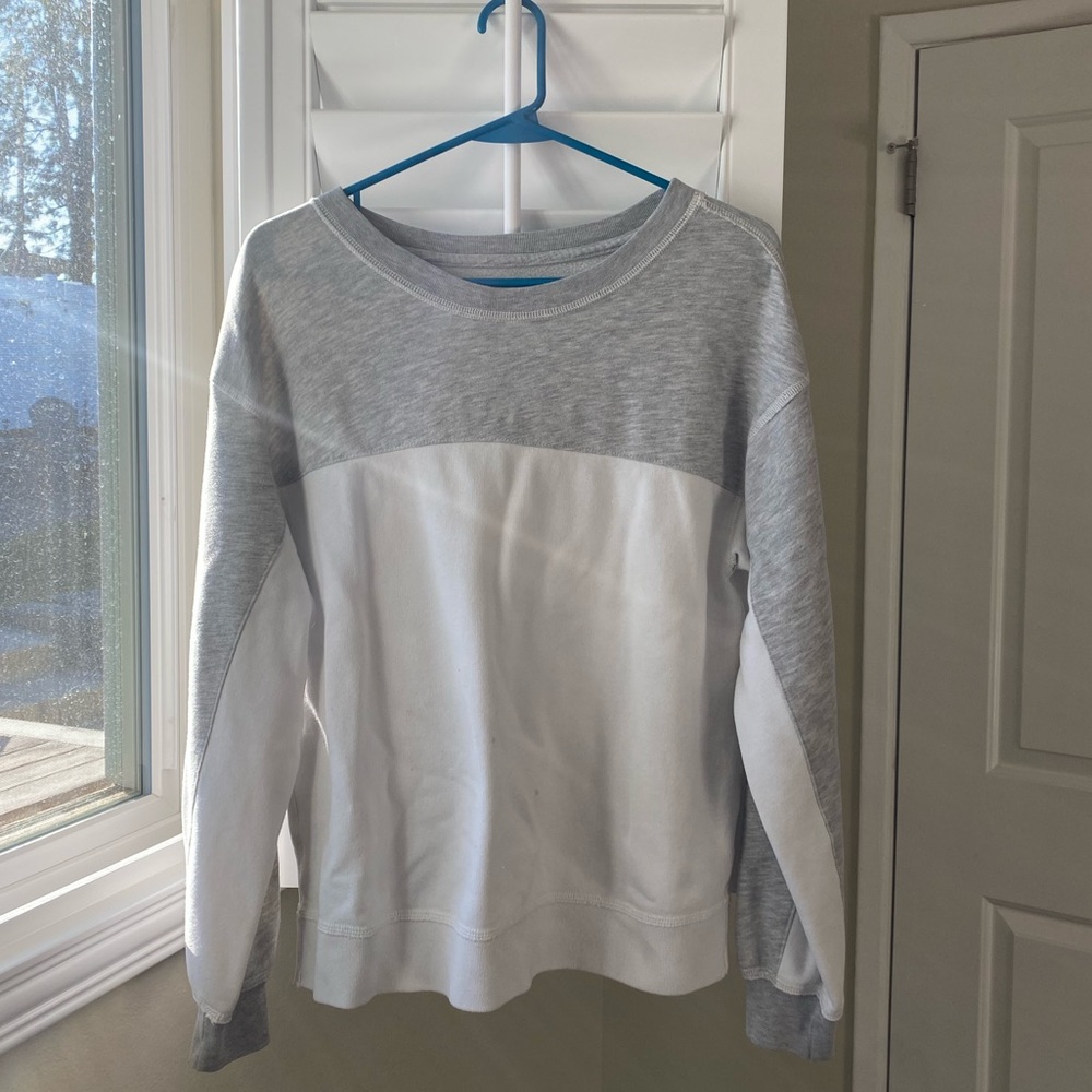 Abercrombie & Fitch fleece pullover sweatshirt